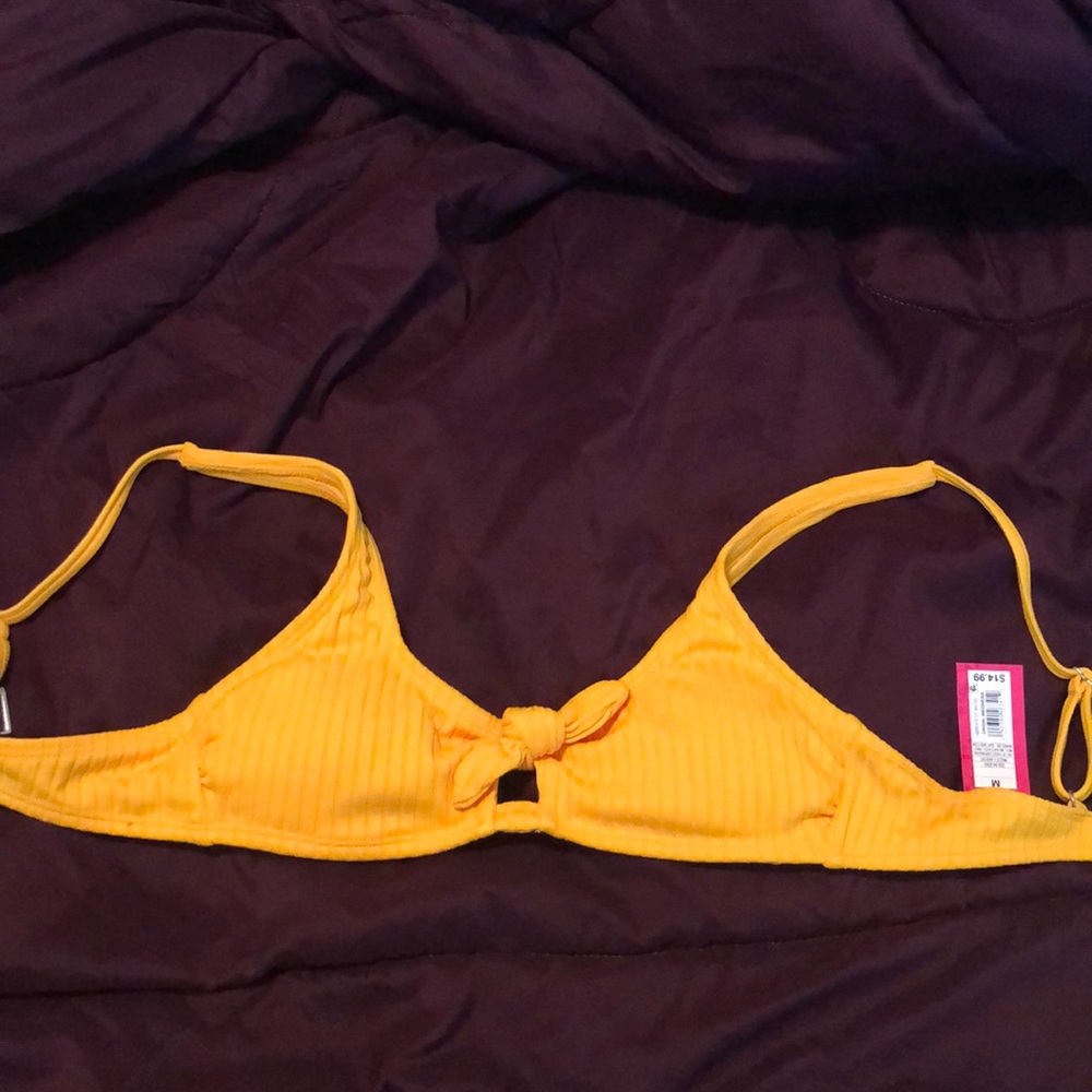 Xhilaration M Bikini Top